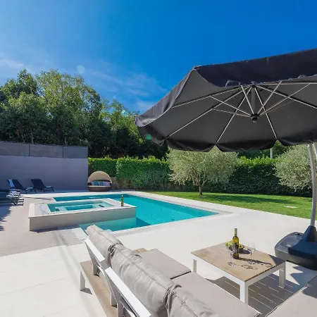 Mala By Interhome Holiday home Cepljani
